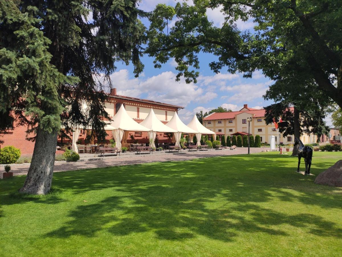 Hotel Sandro Silver & Spichlerz Antoniny Лешно Екстериор снимка