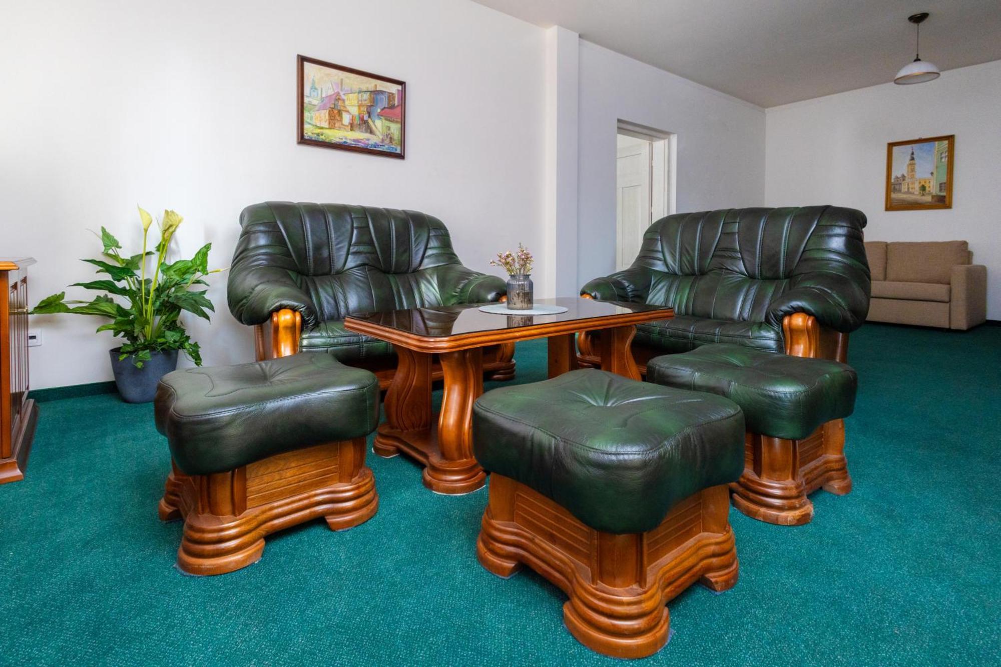 Hotel Sandro Silver & Spichlerz Antoniny Лешно Екстериор снимка